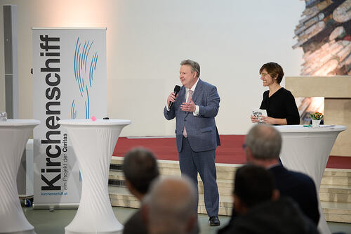 Caritas - Er?ffnung Kirchenschiff / Johannes Hloch